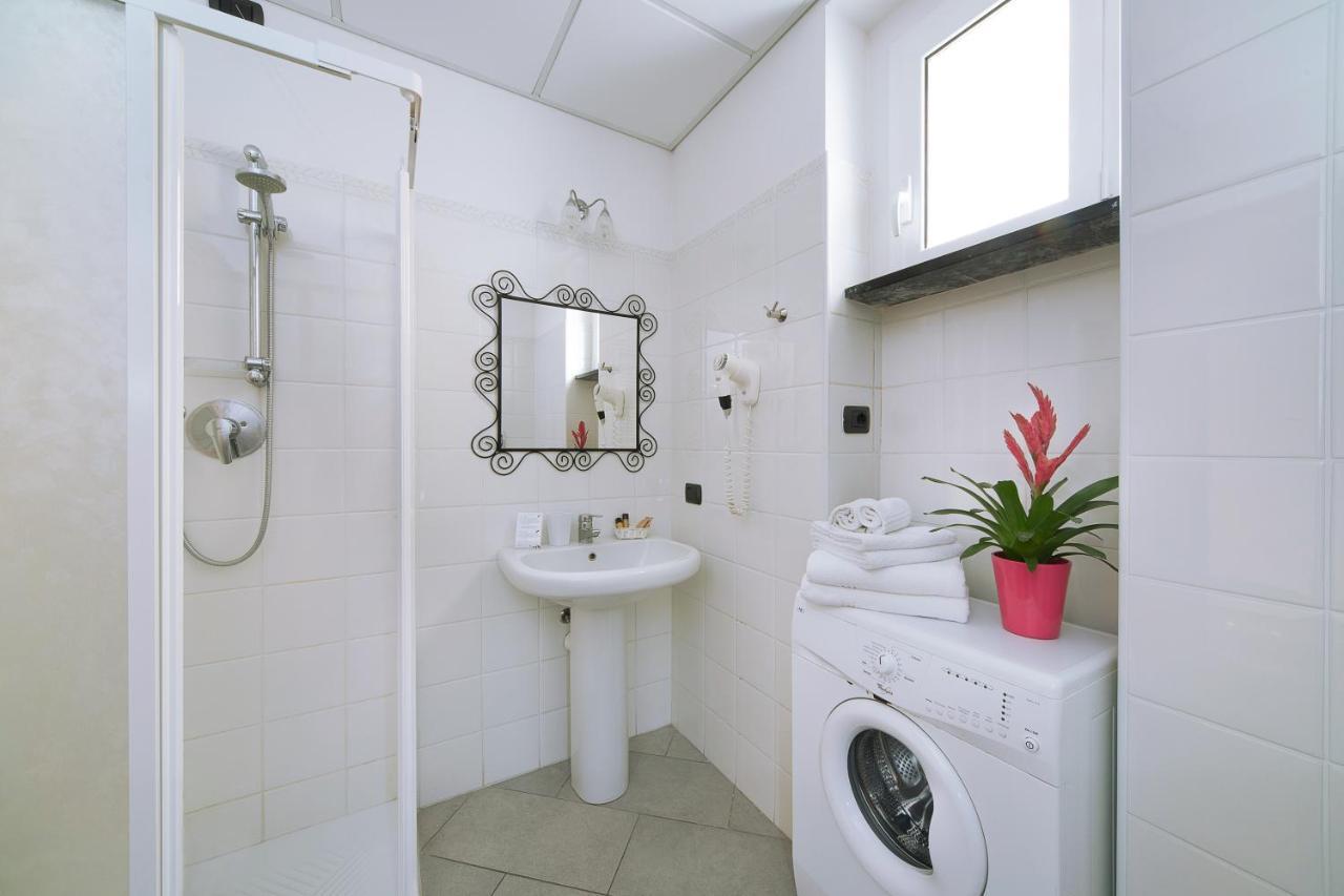 Hotel Residence Laigueglia Free Parking Dış mekan fotoğraf